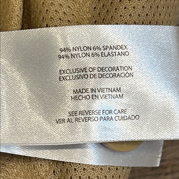 Eddie Bauer Khaki Shorts - Picture 3 of 8